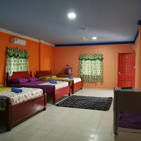 Homestay Koperasi Surau Alfalah Semporna Exterior photo