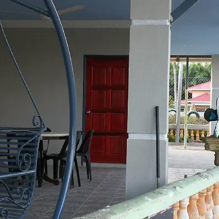 Homestay Koperasi Surau Alfalah Semporna Exterior photo