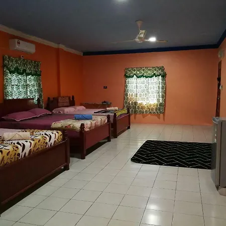 Homestay Koperasi Surau Alfalah Semporna Exterior photo