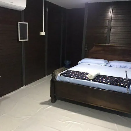 Homestay Koperasi Surau Alfalah Semporna Exterior photo